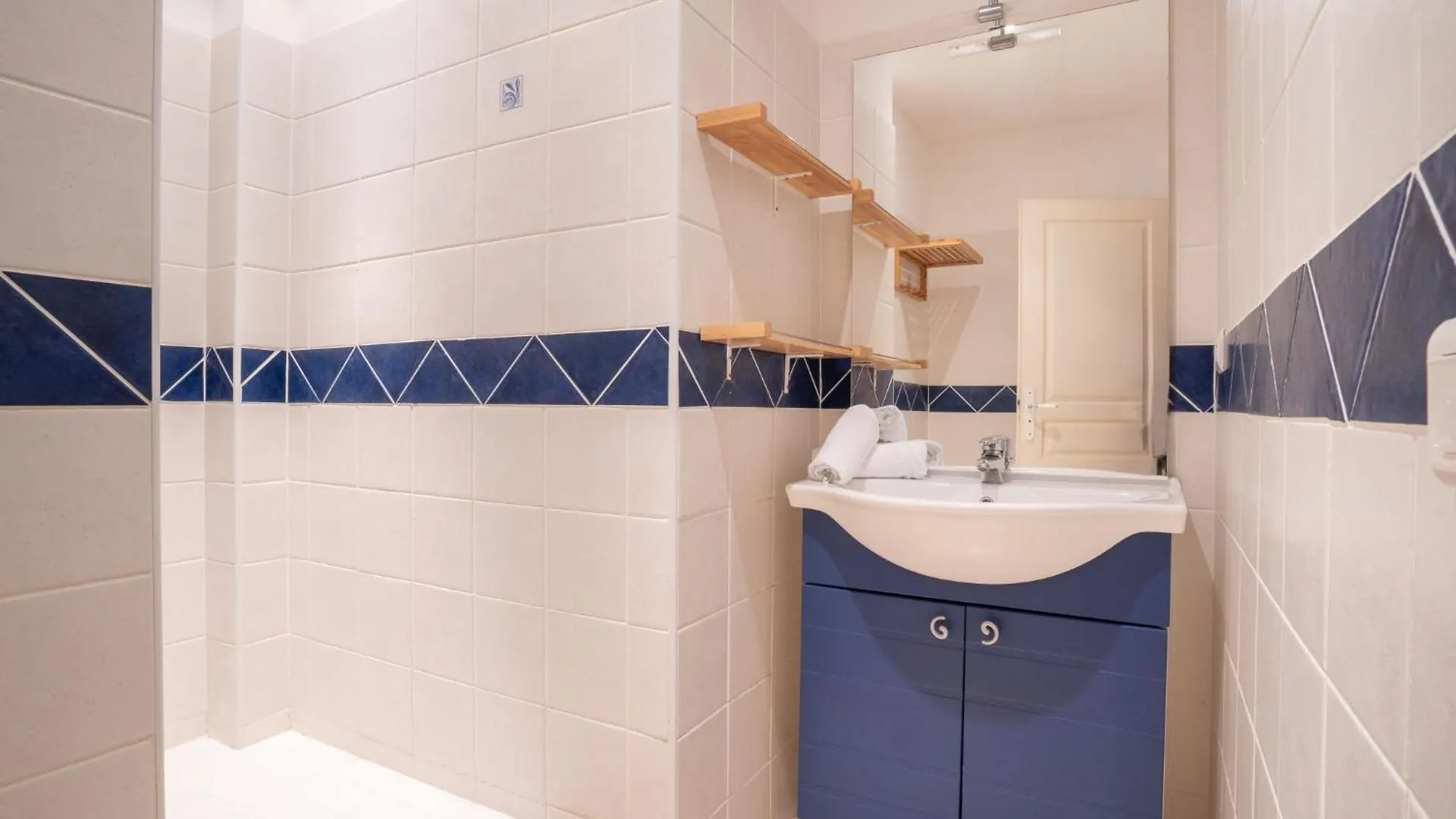 Holiday Home La Petite Afrique By Interhome Les Issambres Francia